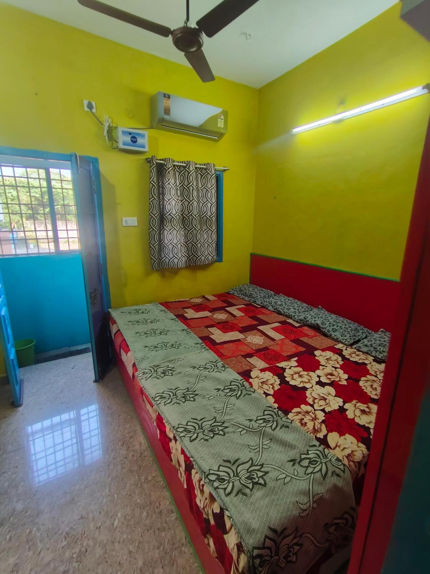Linga Homestay 2Bhk Ground Floor Kanchipuram Exterior photo